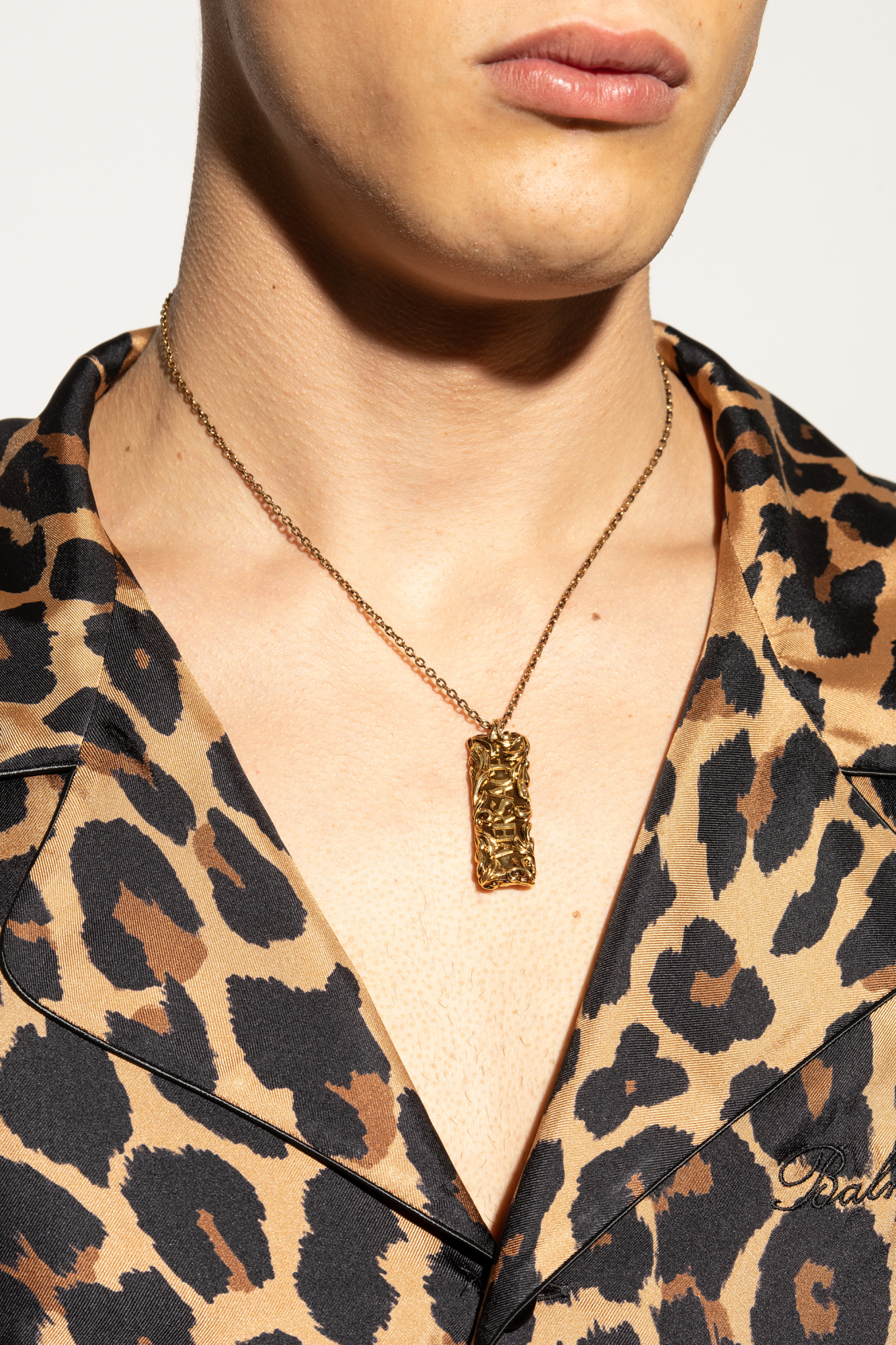 Gold Necklace with a logo pendant Versace - Vitkac AS